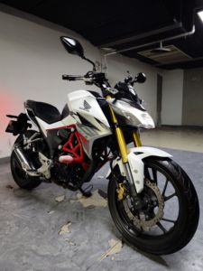 二手五羊本田CB190R 暴锋眼