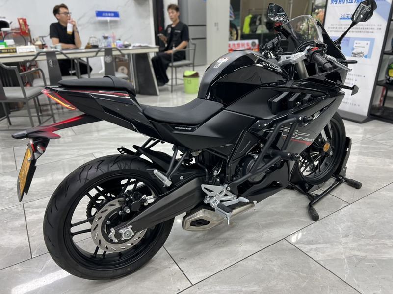 二手赛科龙RC250