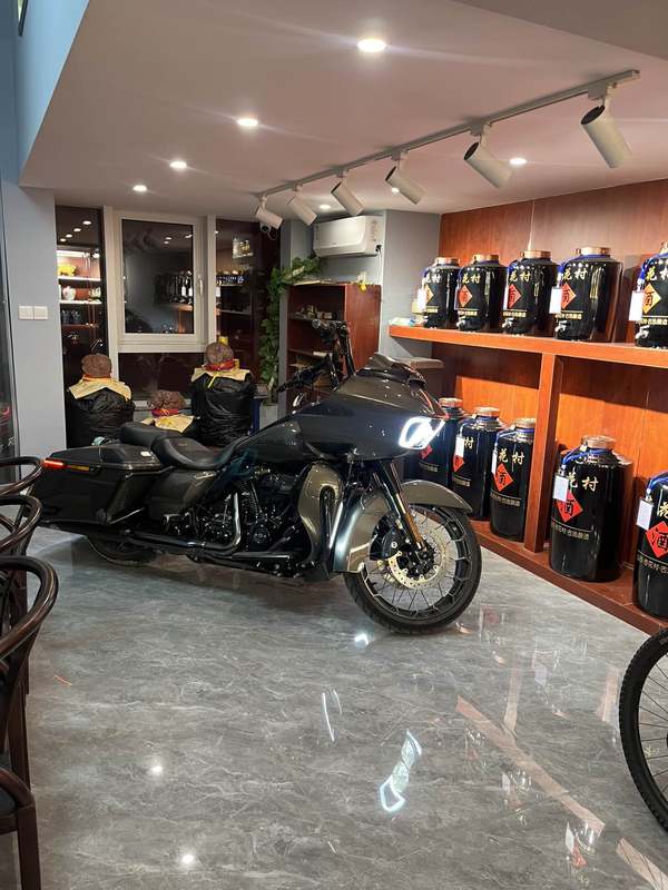 二手哈雷戴维森公路滑翔 Road Glide