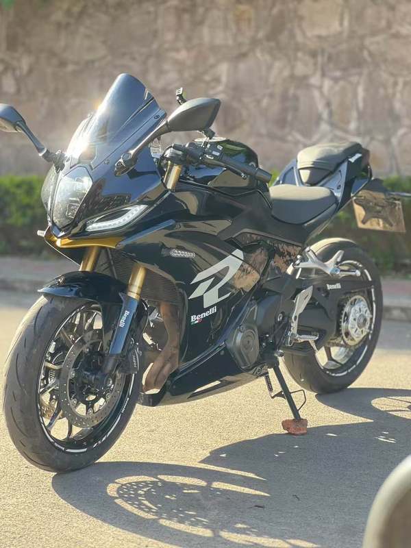 二手贝纳利龙卷风 Tornado 402R