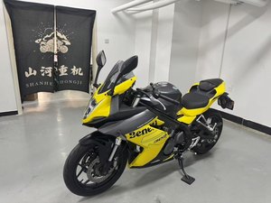 二手贝纳利龙卷风 Tornado 302R