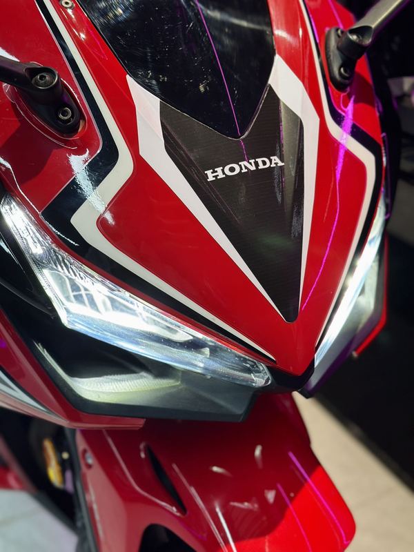 二手本田CBR400R