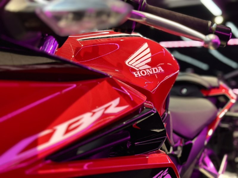 二手本田CBR400R