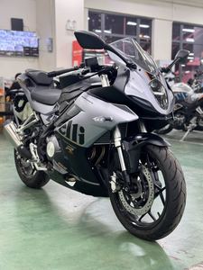二手贝纳利龙卷风 Tornado 252R
