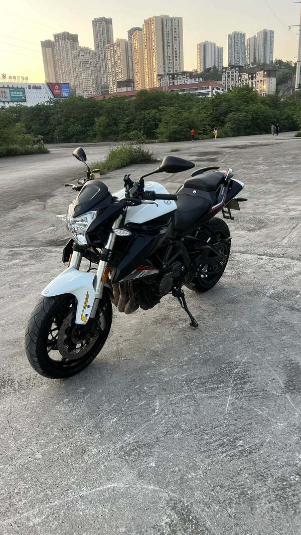 二手贝纳利TNT600i