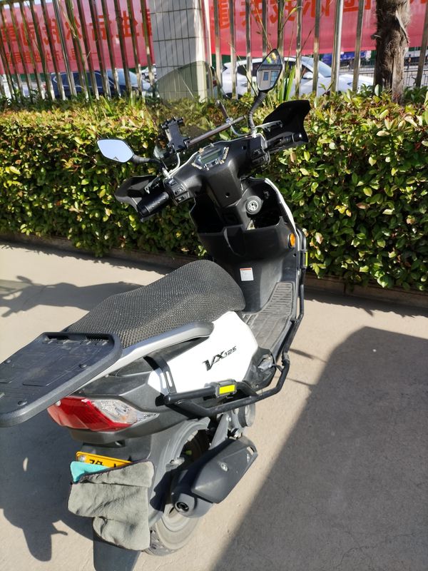 二手豪爵虎鲨VX125