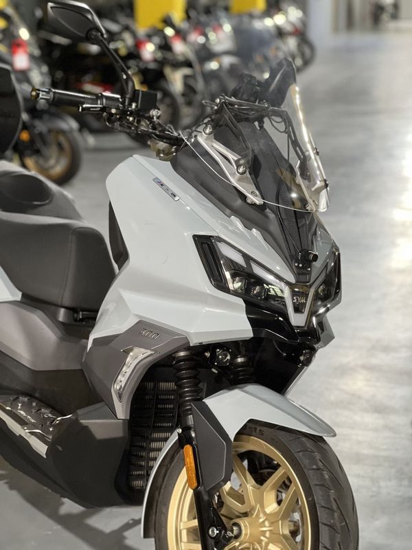 二手三阳哈士奇 Husky ADV300