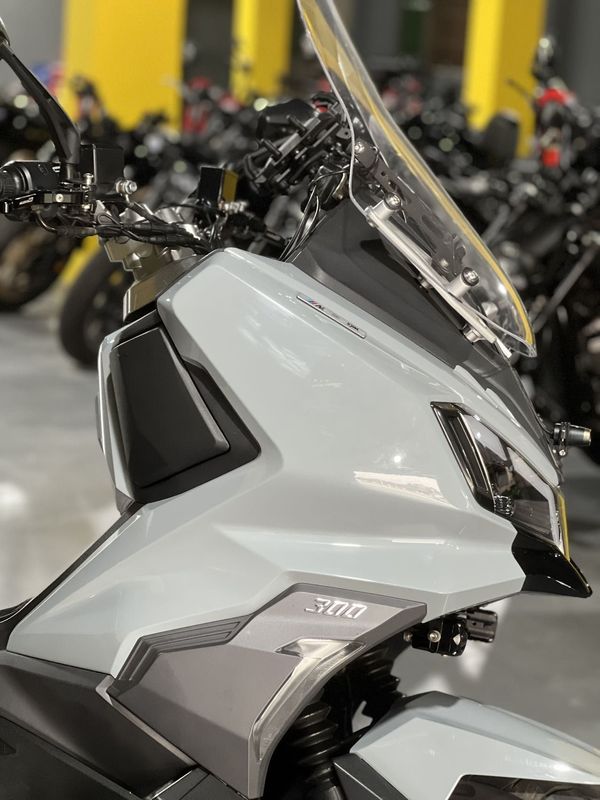 二手三阳哈士奇 Husky ADV300