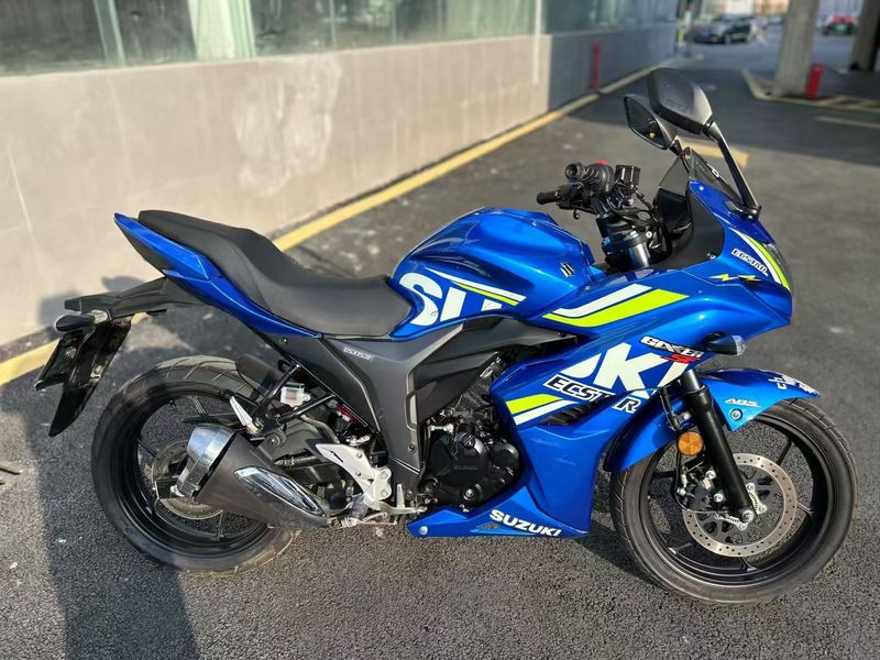 二手济南铃木极客飒 Gixxer 155