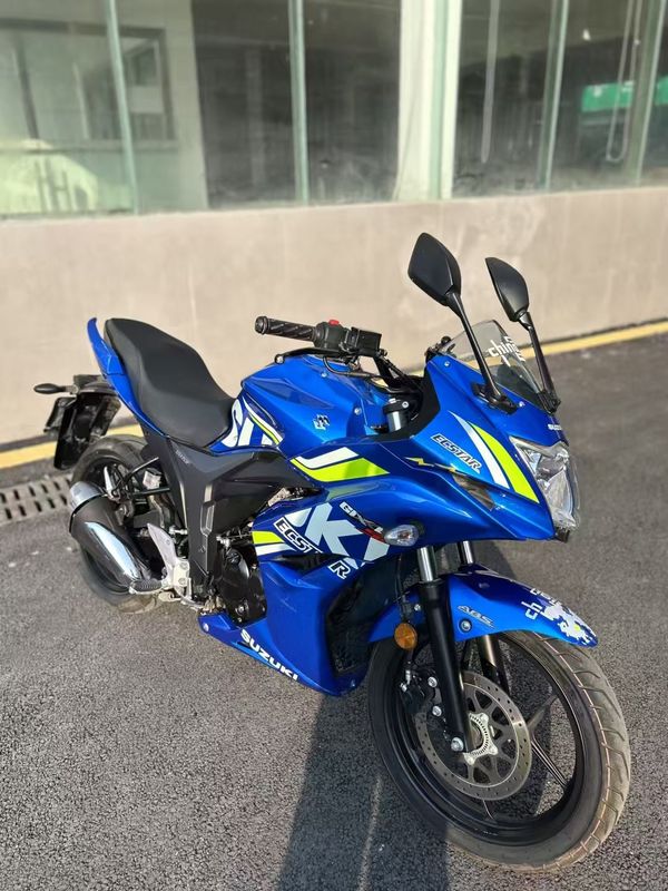 二手济南铃木极客飒 Gixxer 155