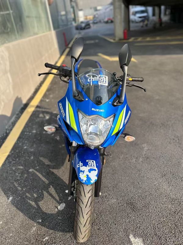 二手济南铃木极客飒 Gixxer 155