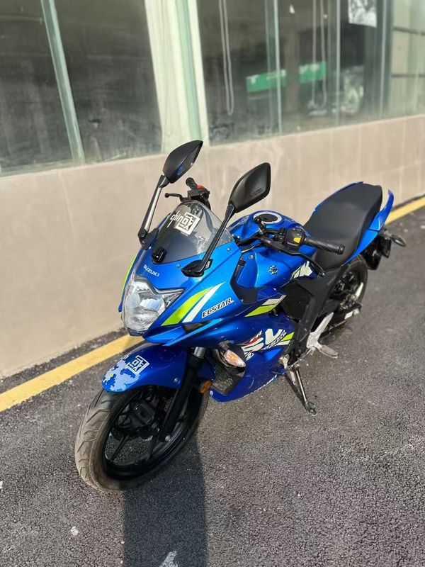 二手济南铃木极客飒 Gixxer 155