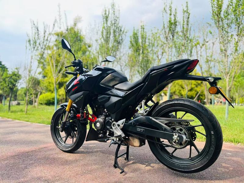 二手五羊本田CB190R 暴锋眼