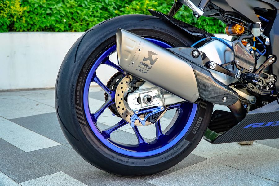二手雅马哈YZF-R1