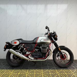 二手摩托古兹V7 II Clubman Racer