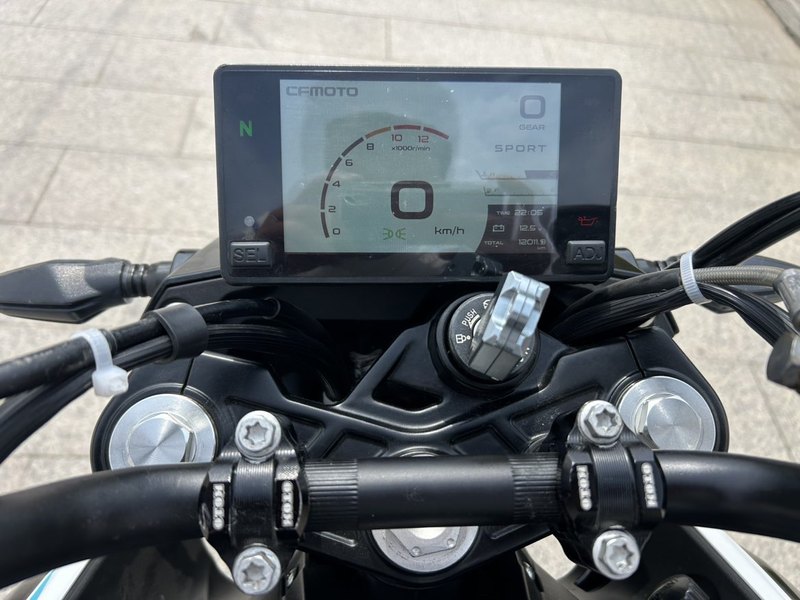 二手春风650NK