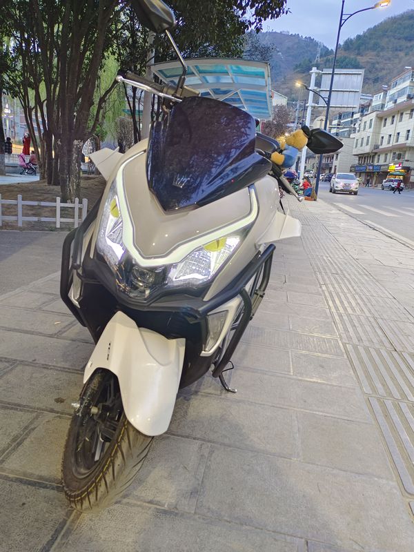 二手豪爵ADX125