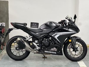 二手本田CBR400R