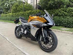 二手贝纳利龙卷风 Tornado 552R