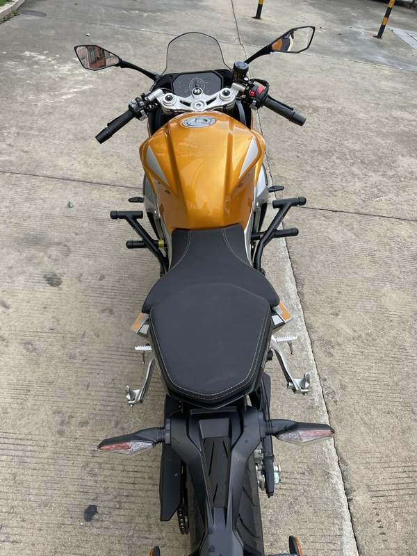 二手贝纳利龙卷风 Tornado 552R