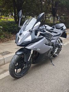 二手贝纳利龙卷风 Tornado 252R