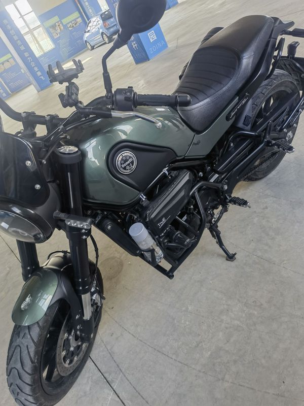 二手贝纳利幼狮 Leoncino 500