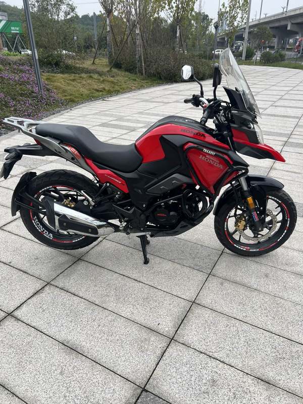 二手五羊本田猛鸷 CB190X
