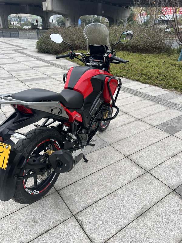 二手五羊本田猛鸷 CB190X