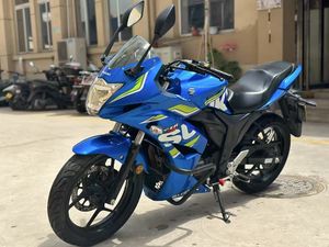 二手济南铃木极客飒 Gixxer 155
