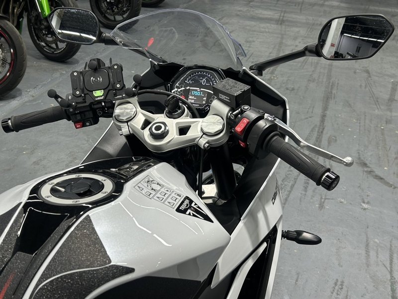 二手凯旋Daytona 660