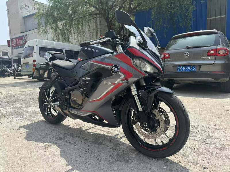 二手QJMOTOR赛400