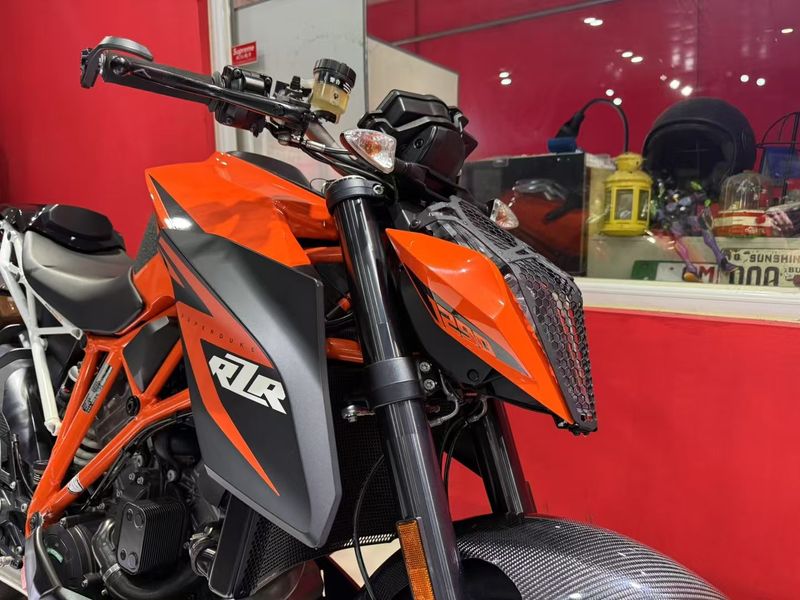二手KTMR2R1290 Super Duke