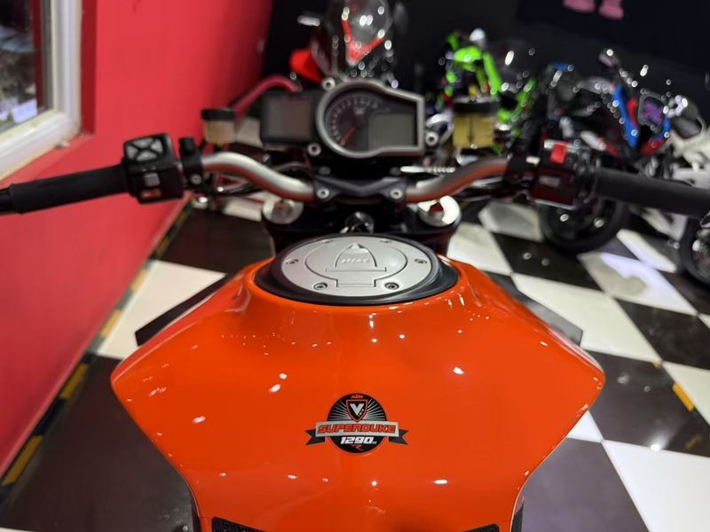 二手KTMR2R1290 Super Duke