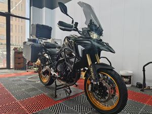 二手贝纳利TRK702