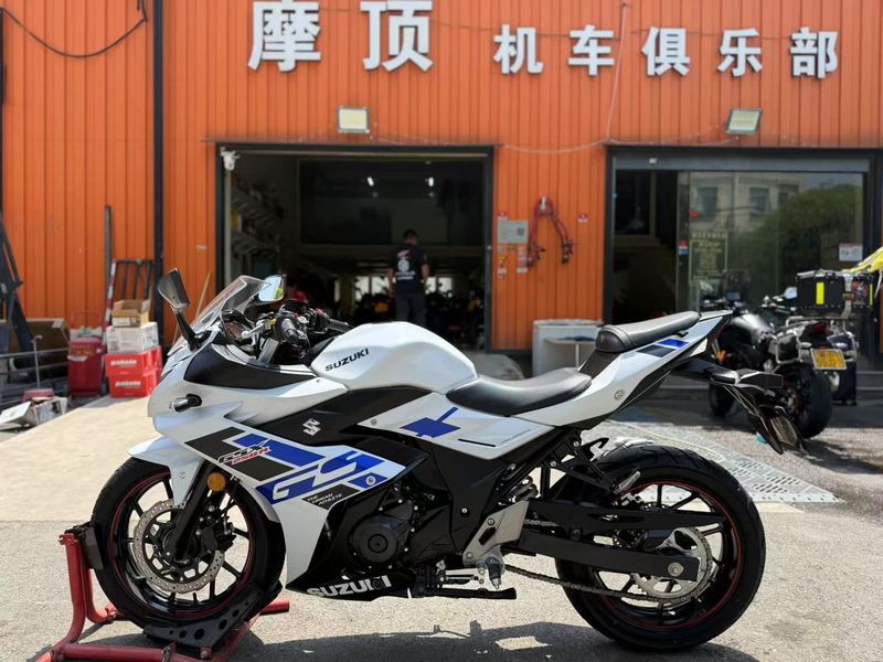 二手豪爵铃木GSX250R