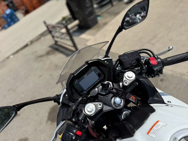 二手豪爵铃木GSX250R