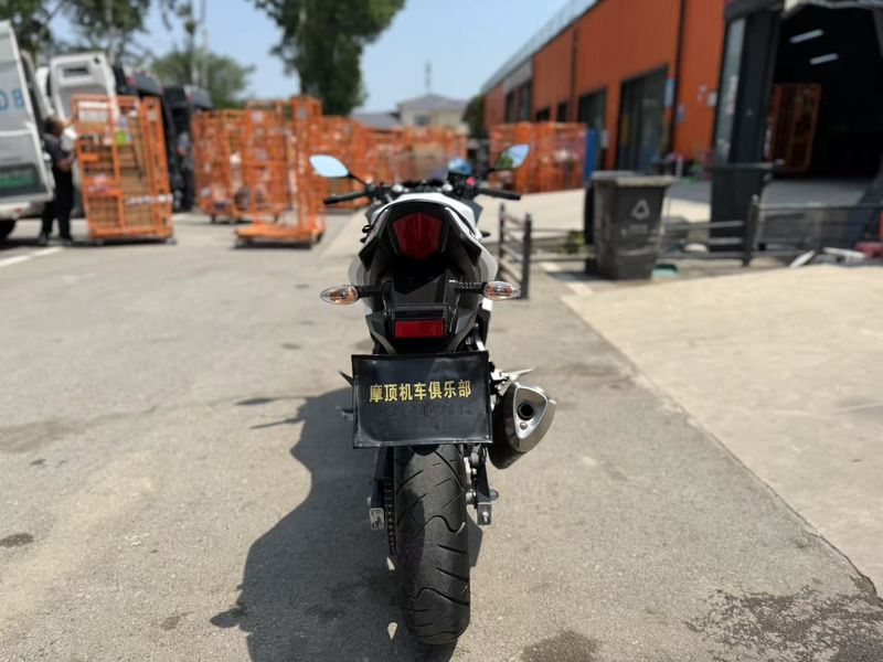 二手豪爵铃木GSX250R