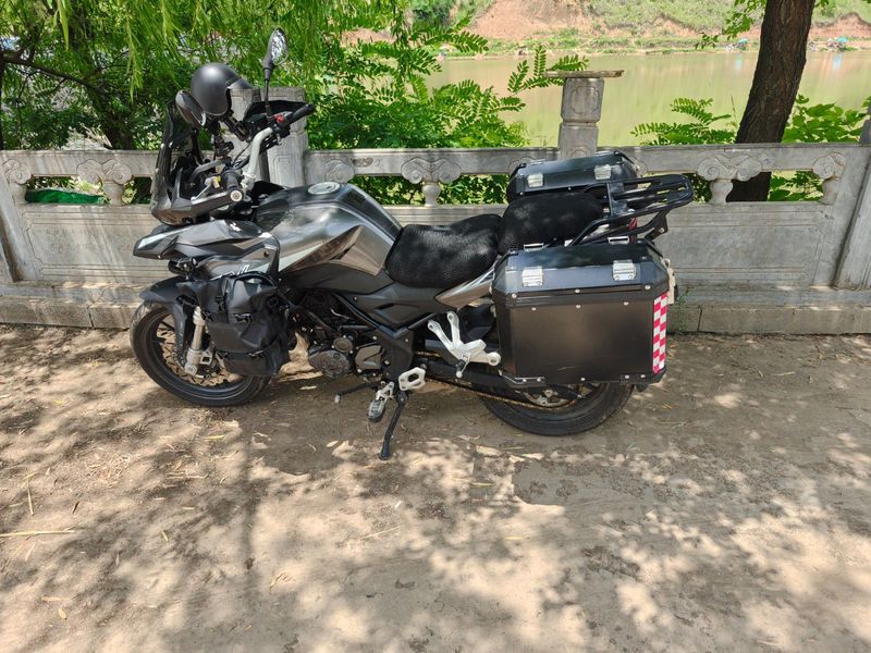 二手贝纳利金鹏 TRK251