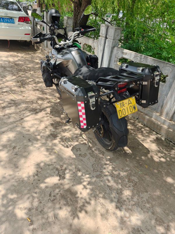 二手贝纳利金鹏 TRK251