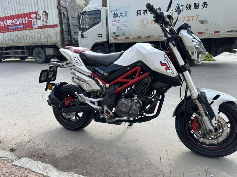二手贝纳利小暴龙TNT125