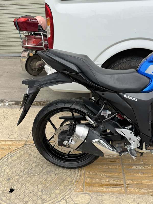 二手济南铃木极客飒 Gixxer 155 NK