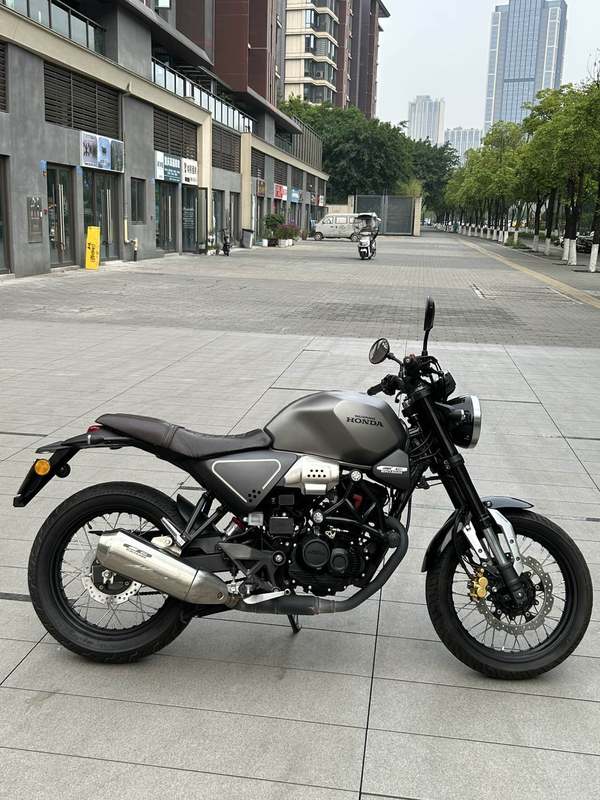 二手五羊本田鸷道 CB190SS