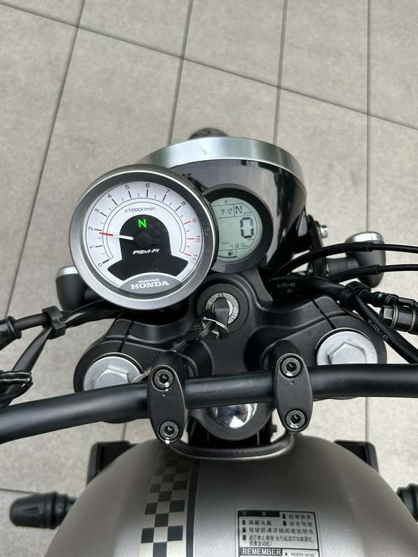 二手五羊本田鸷道 CB190SS