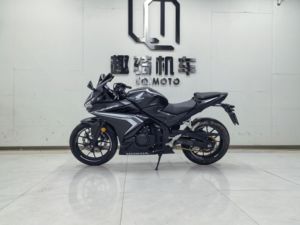 二手本田CBR400R