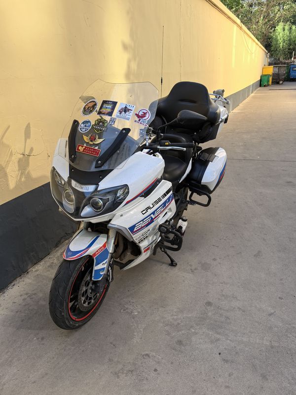 二手贝纳利600GC