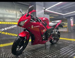 二手本田CBR300R