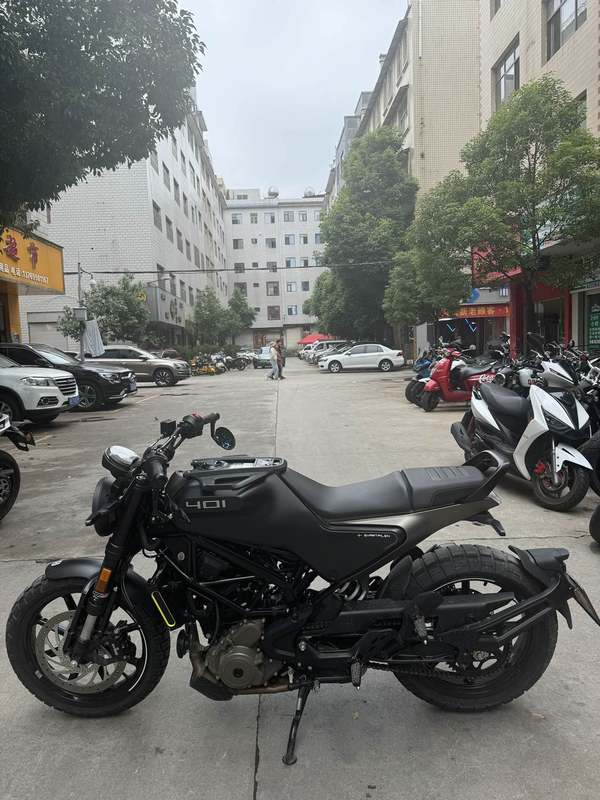 二手HUSQVARNA黑箭 401