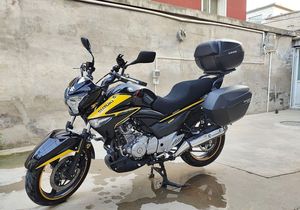 二手豪爵铃木骊驰 GW250