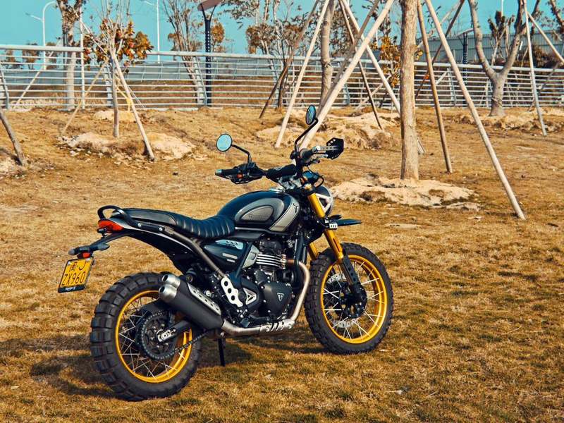 二手凯旋Scrambler 400 X