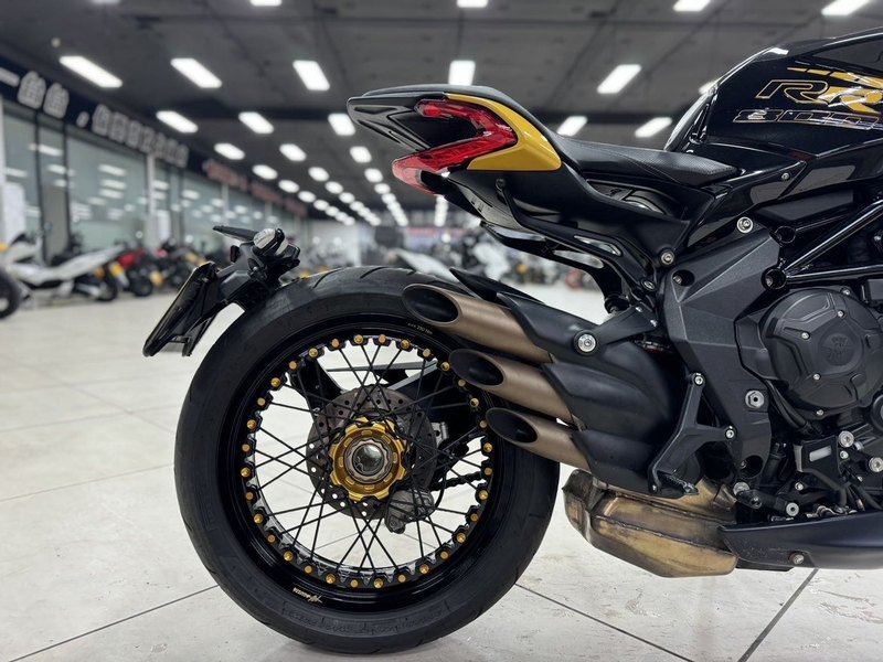 二手奥古斯塔Dragster 800